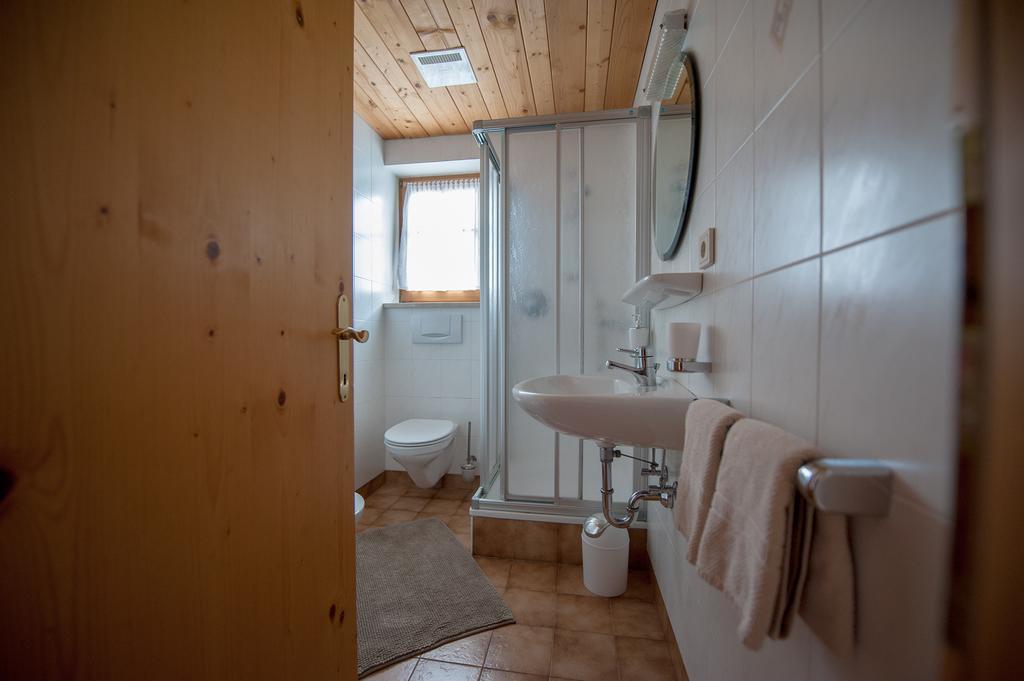 Haus Waldruhe Apartment San Candido Phòng bức ảnh