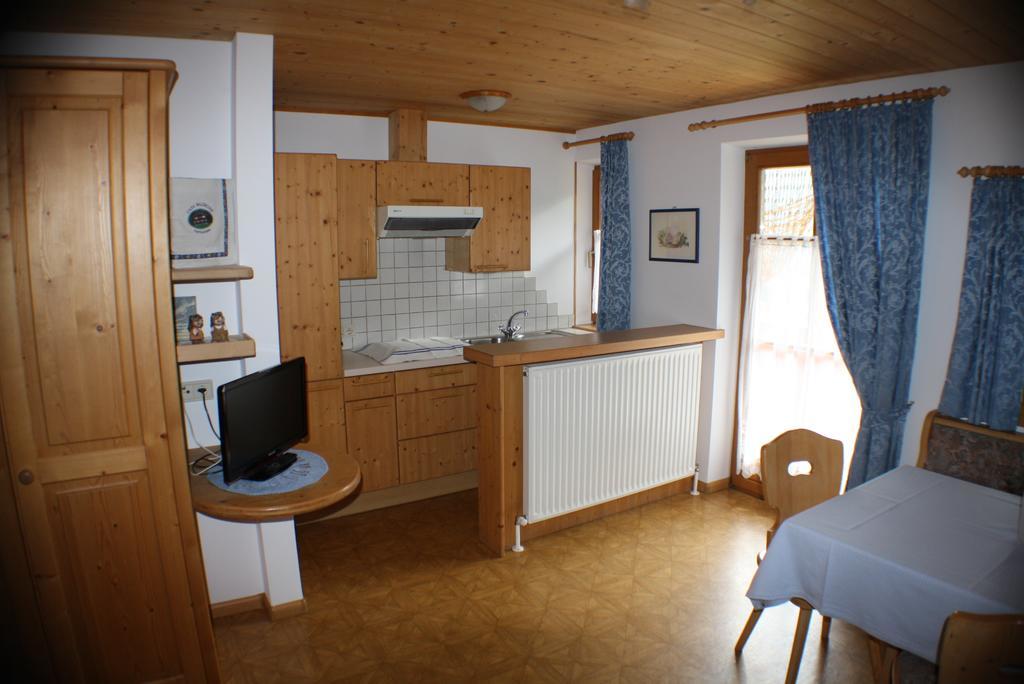 Haus Waldruhe Apartment San Candido Phòng bức ảnh